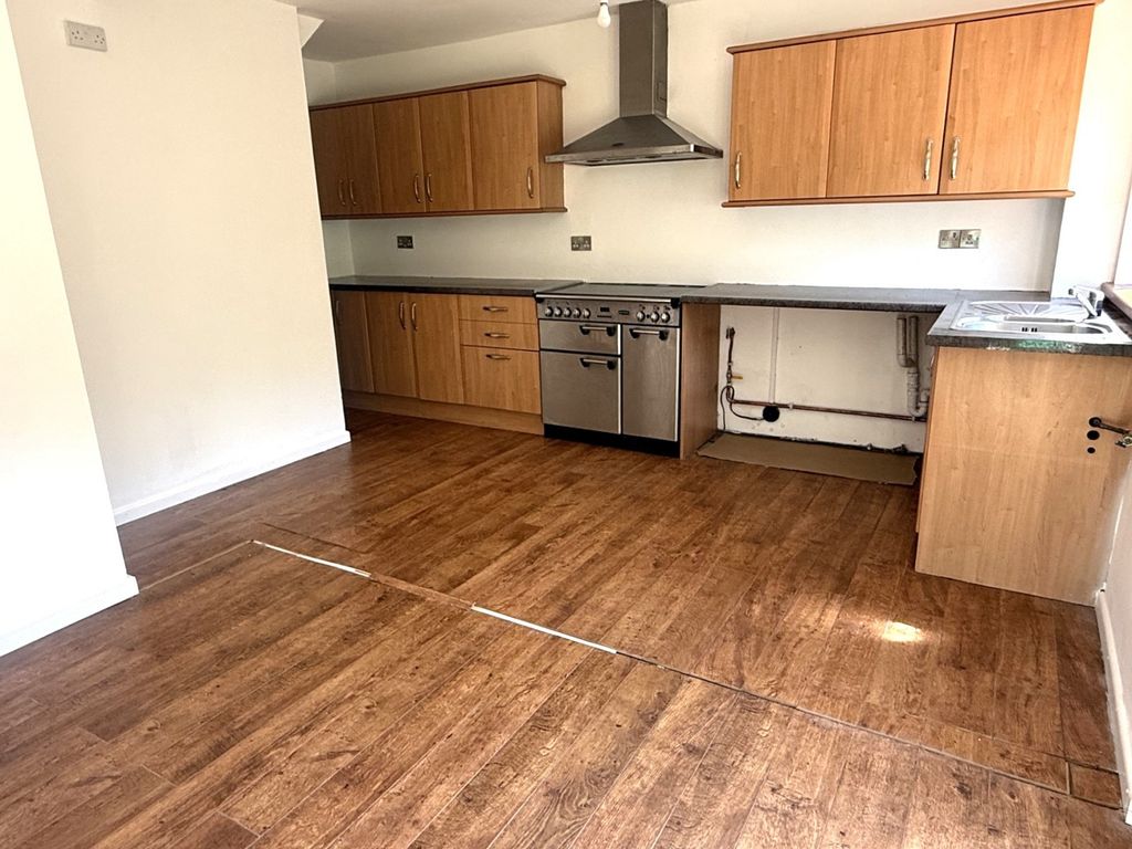 Property photo 3 of 10 Not Specified