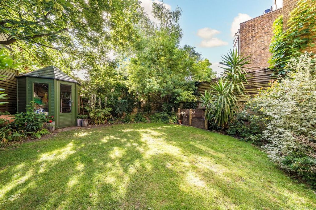 Property photo 3 of 13