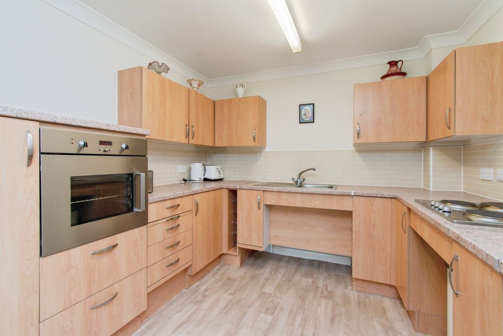 Property photo 3 of 17