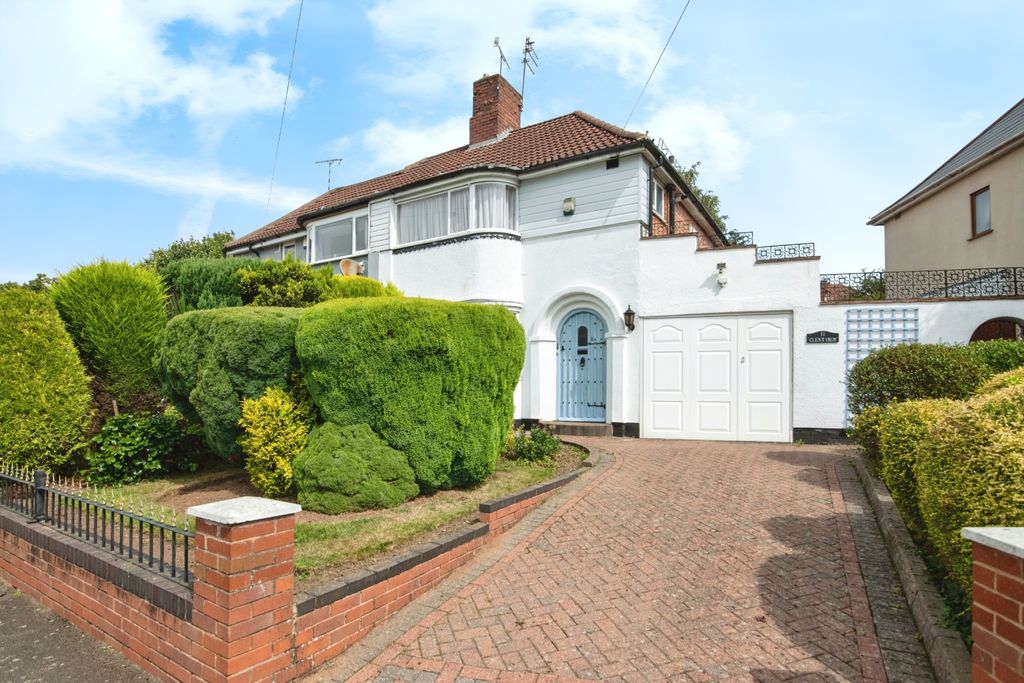 Property photo 1 of 15