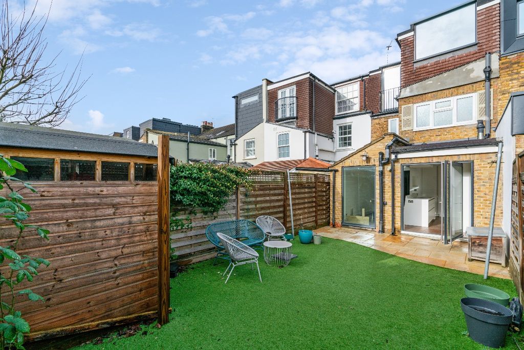 Property photo 3 of 16