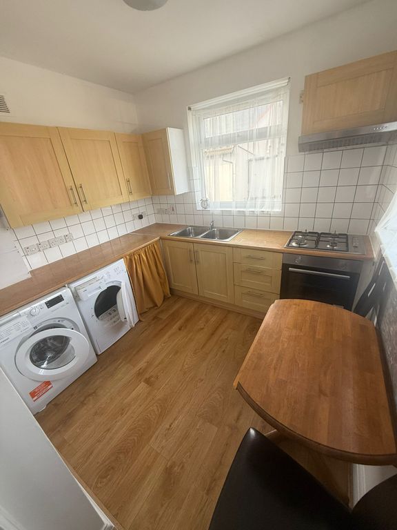 Property photo 2 of 13 Photo 11