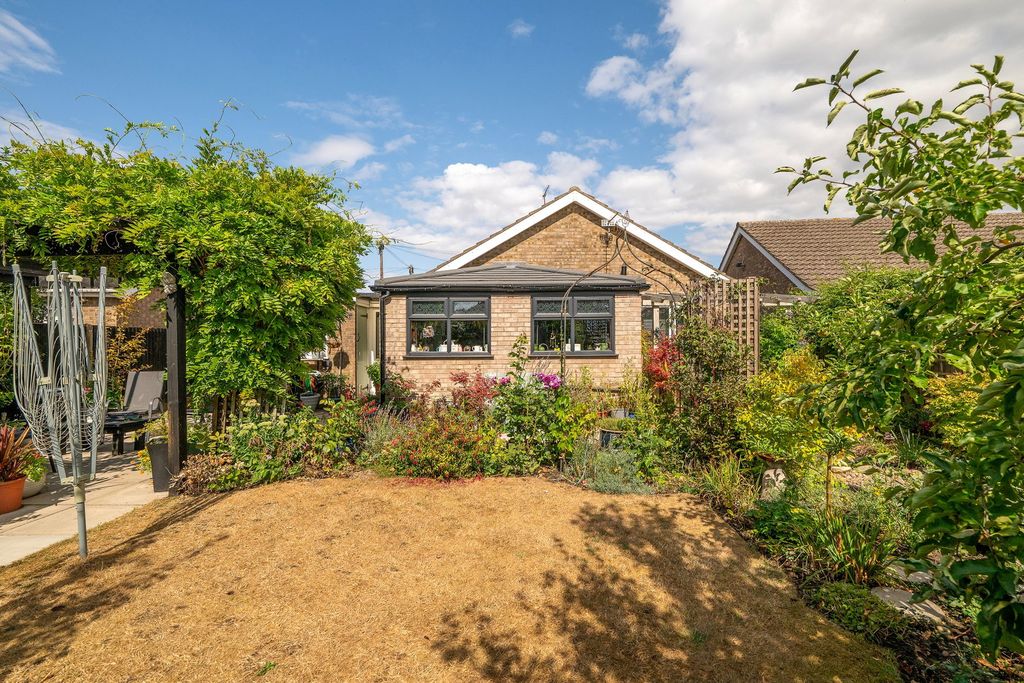 Property photo 2 of 15
