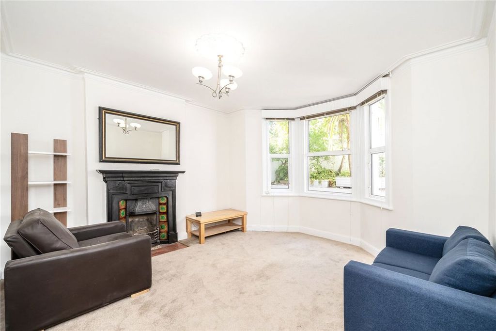 Property photo 2 of 6