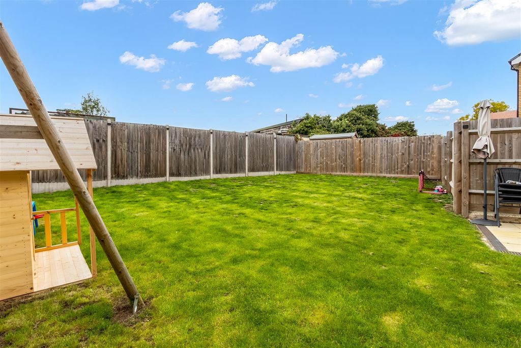 Property photo 3 of 25 Rear Garden