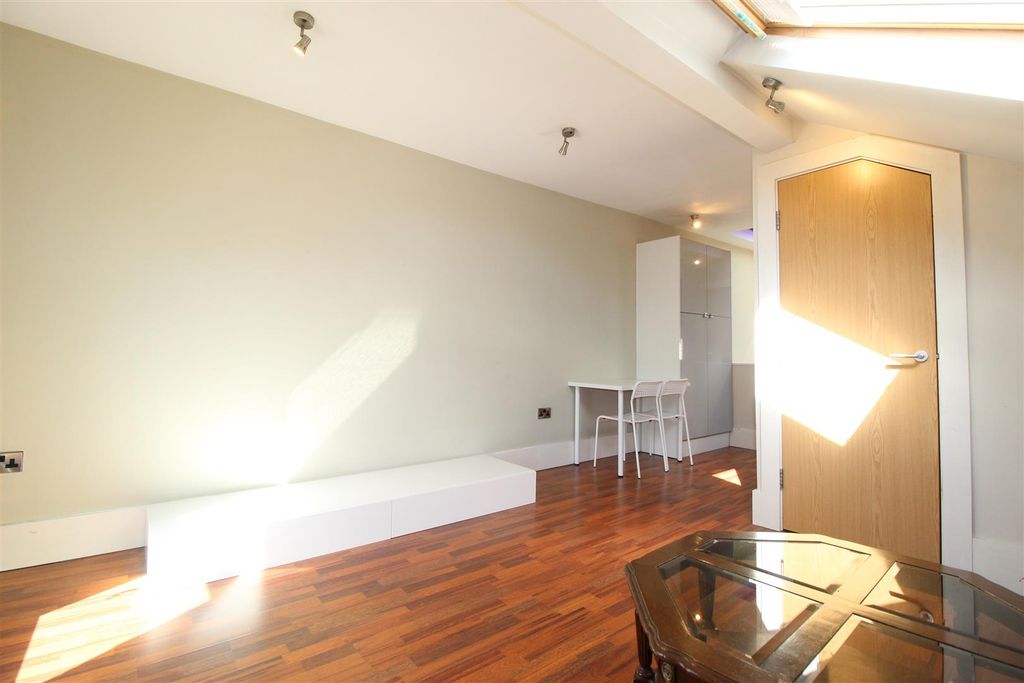 Property photo 3 of 7 Img_2158.Jpg