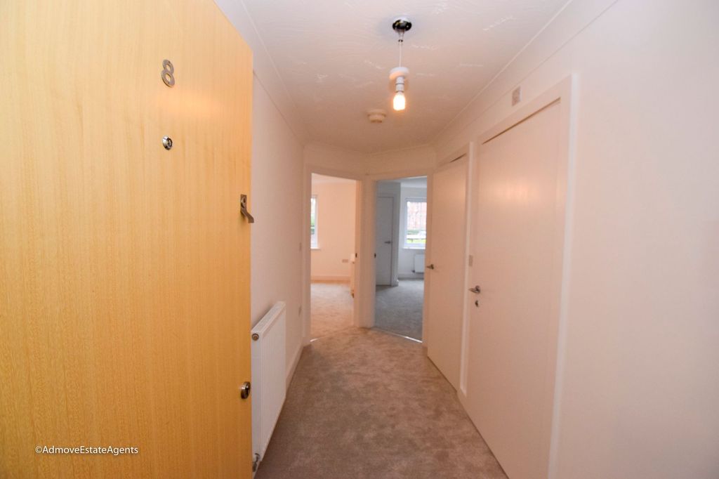 Property photo 2 of 16 Photo 11