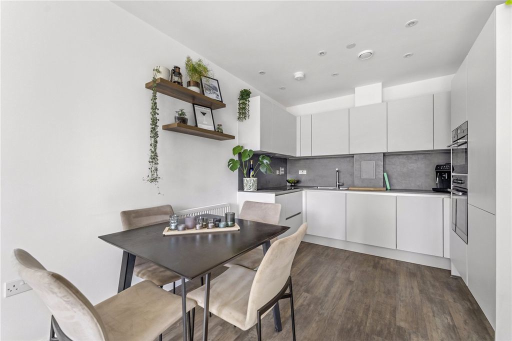 Property photo 3 of 13 Picture No. 26