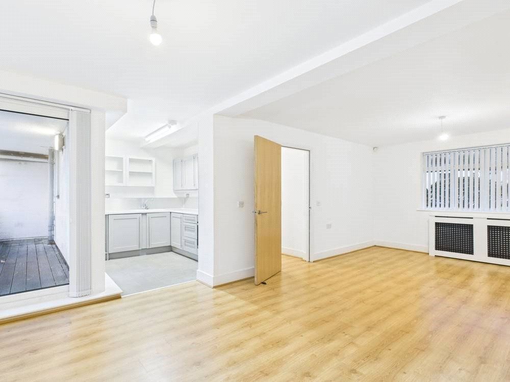 Property photo 3 of 10 Picture No. 13