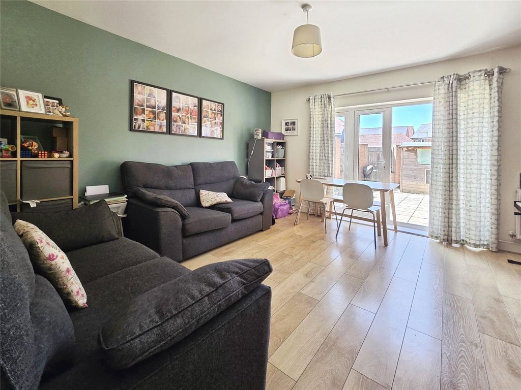 Property photo 3 of 12 Picture No. 05