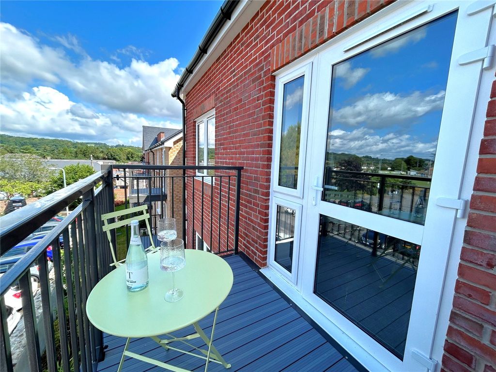 Property photo 1 of 21 Picture No. 29