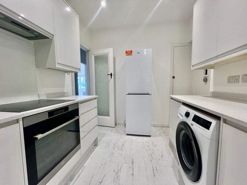 Property photo 3 of 16 Img_9793