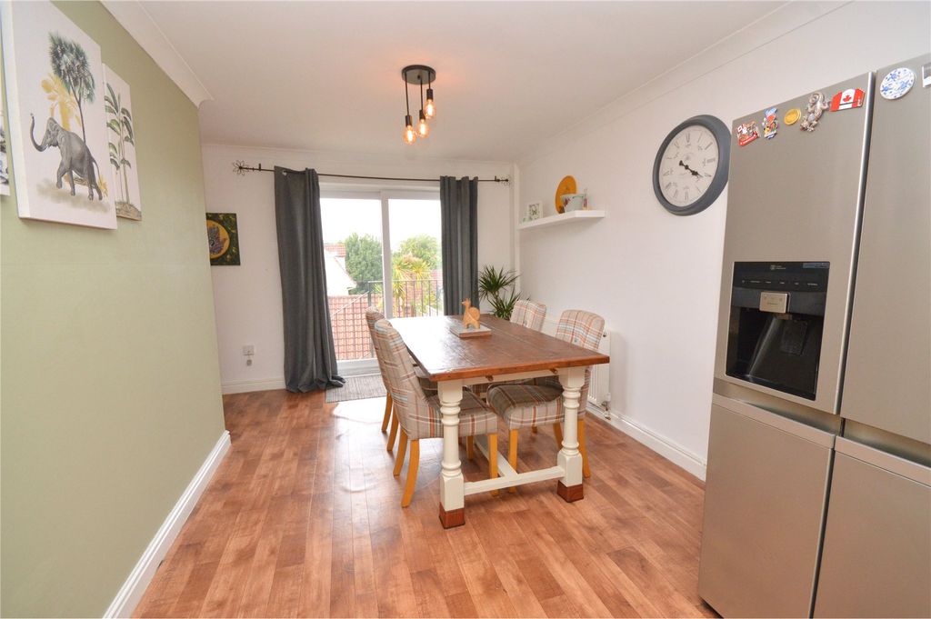 Property photo 3 of 16 Dining Room