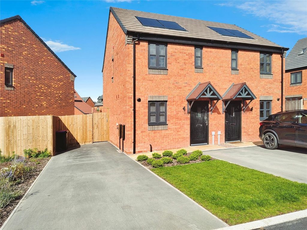 Property photo 1 of 12 Description