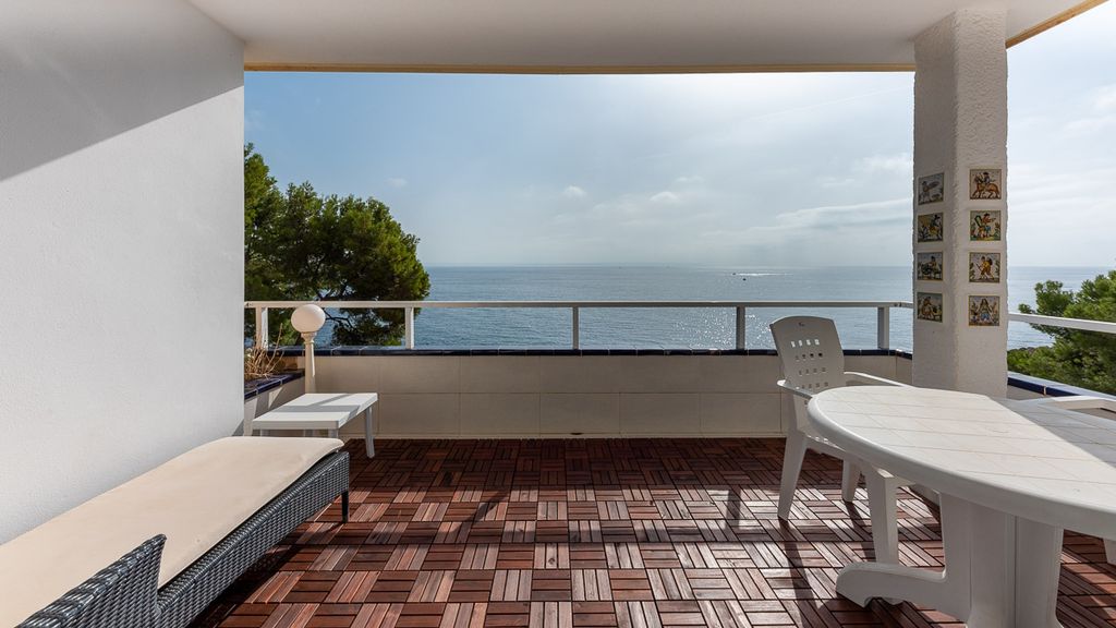 Property photo 2 of 13 75431 Small-8.Jpg