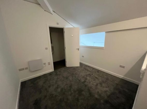 Property photo 3 of 7 Bedroom