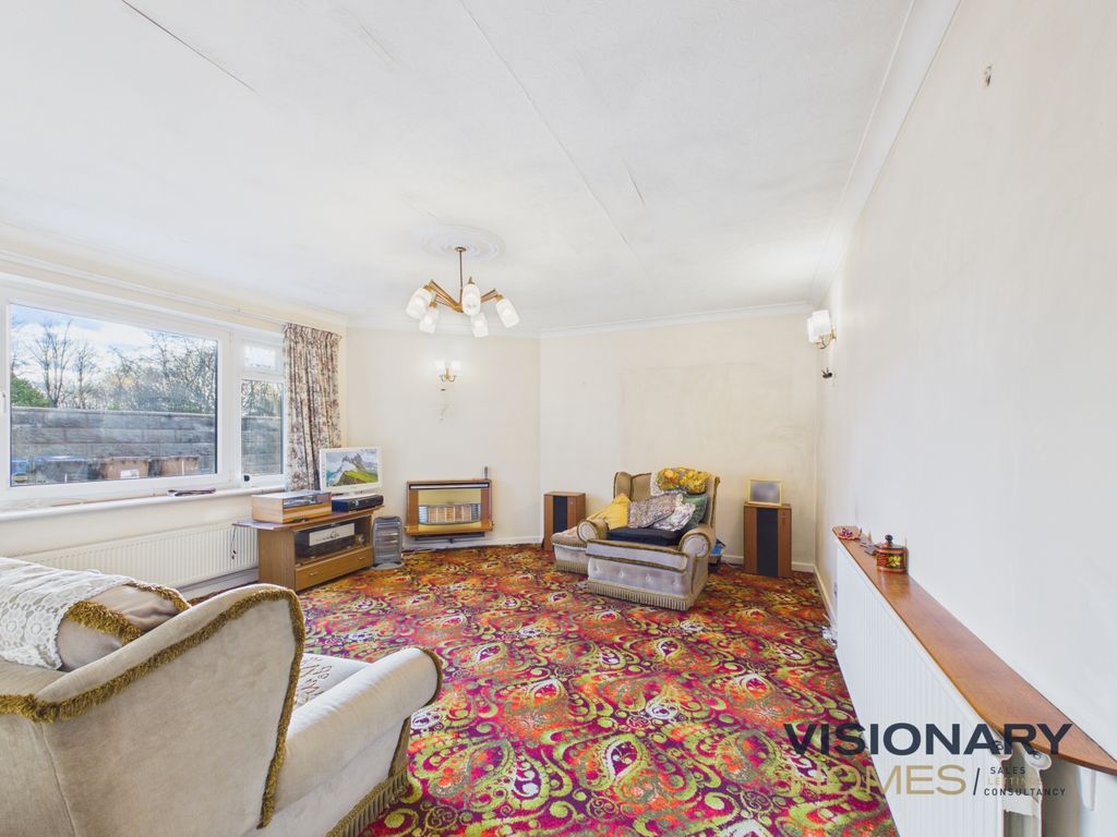 Property photo 3 of 25 Cam03522G0-Pr0243-Still006