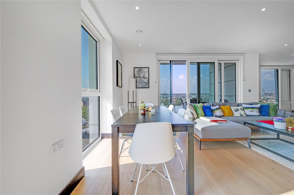 Property photo 3 of 16 Picture No. 07