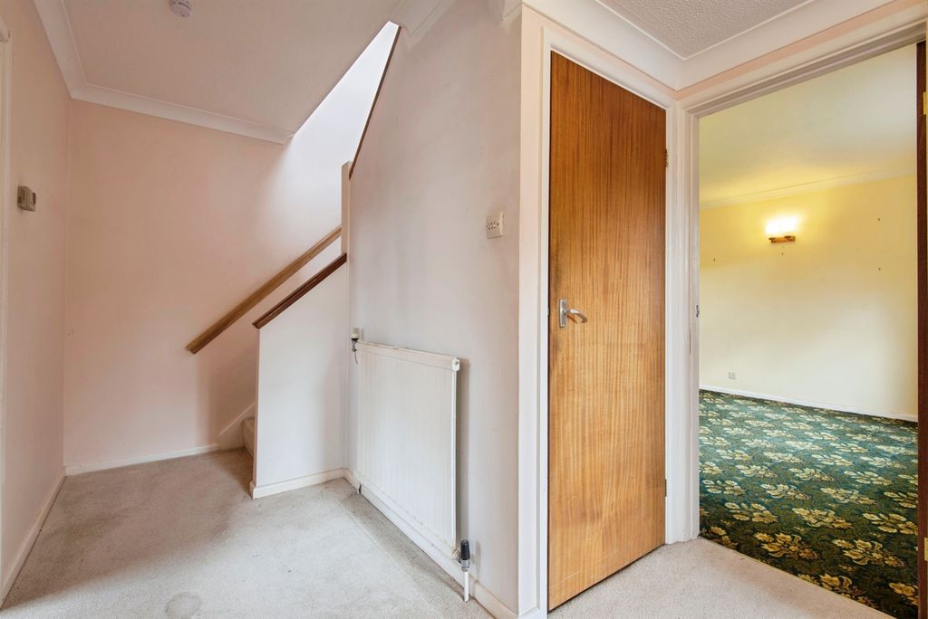 Property photo 3 of 17