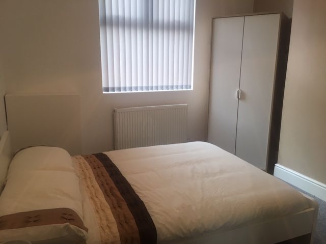 Property photo 3 of 17 Room 1 - Double Shared