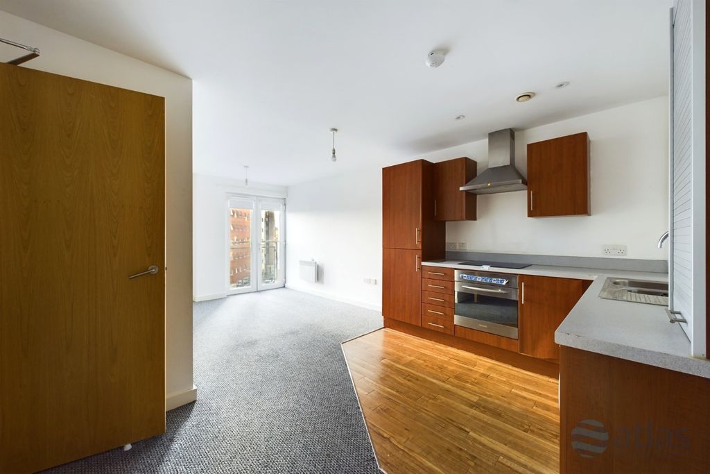 Property photo 2 of 14 Lounge/Kitchen