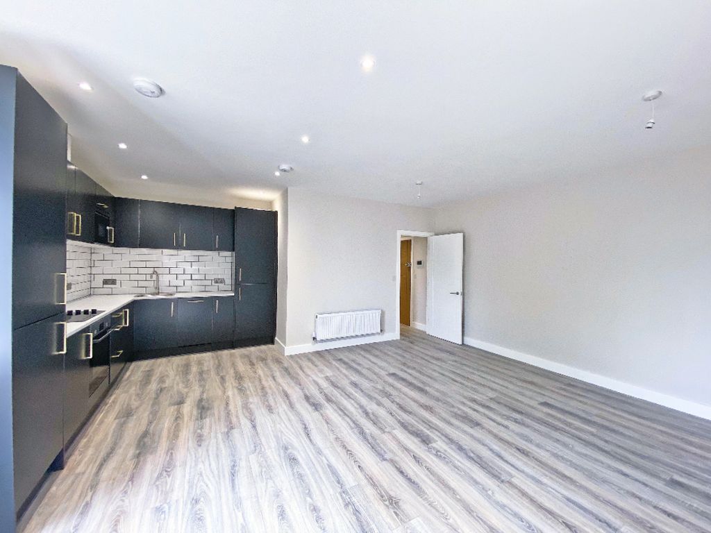 Property photo 3 of 9 3