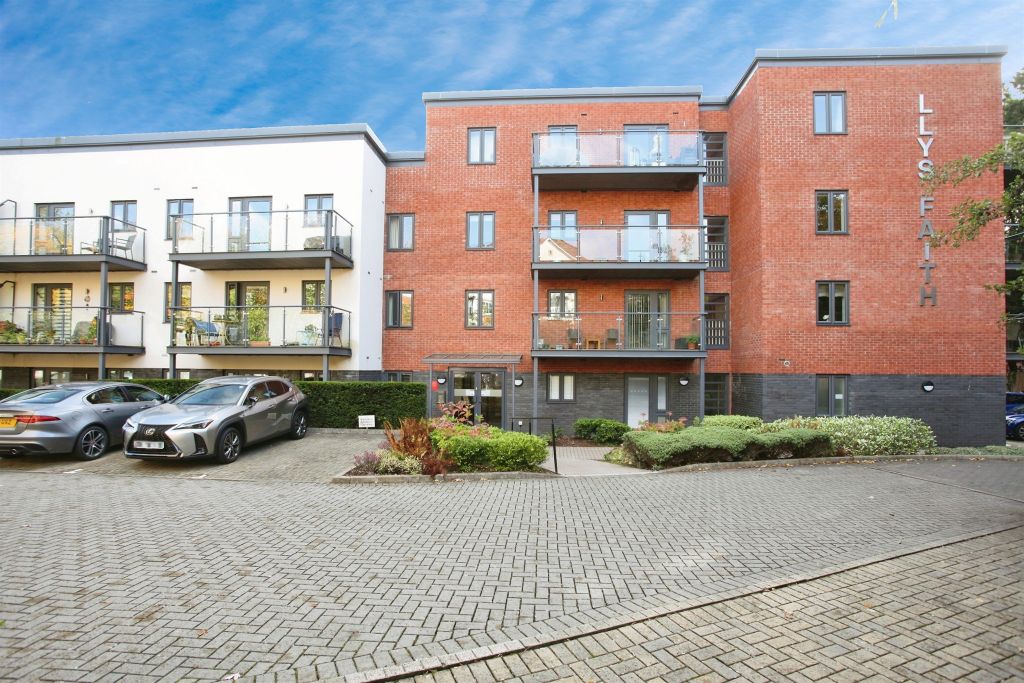 Property photo 1 of 14