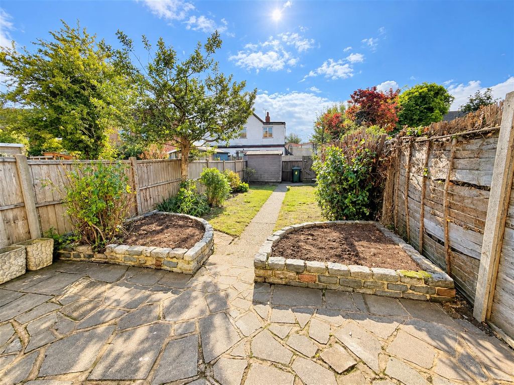 Property photo 2 of 14