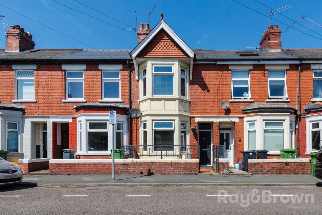 Property photo 1 of 29