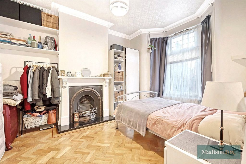 Property photo 3 of 21 Picture No. 28