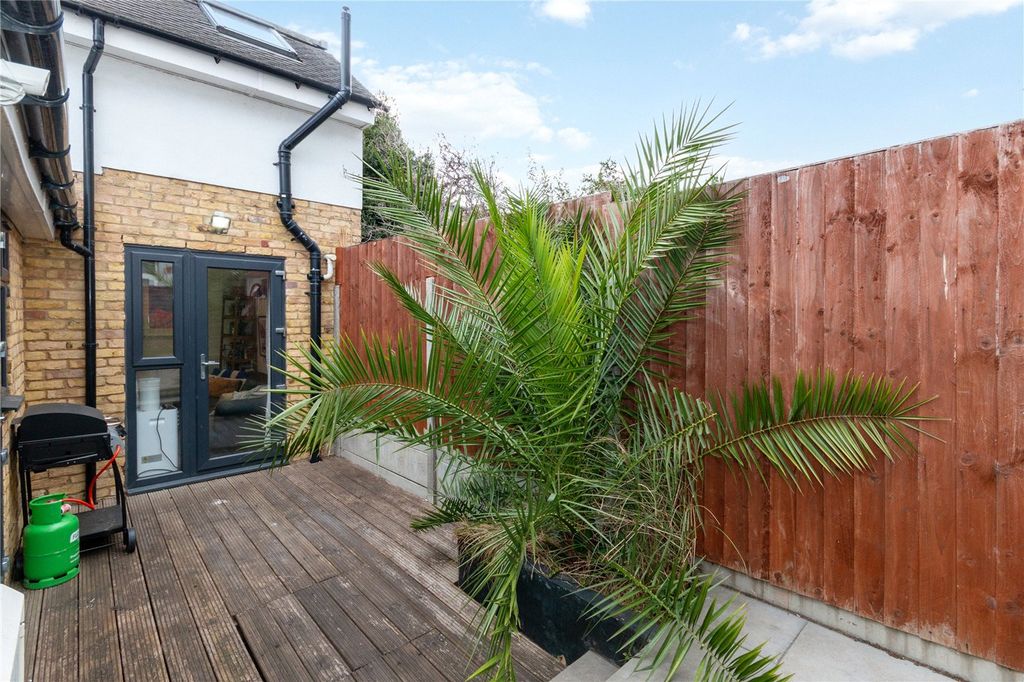 Property photo 2 of 13 Picture No. 28