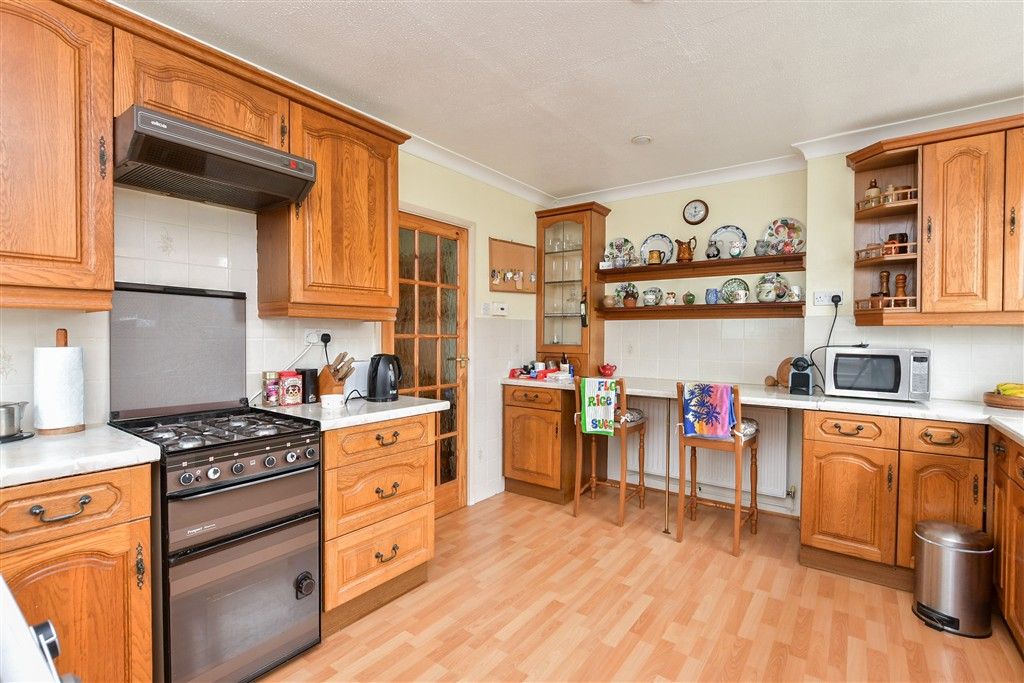 Property photo 1 of 12 Kitchen