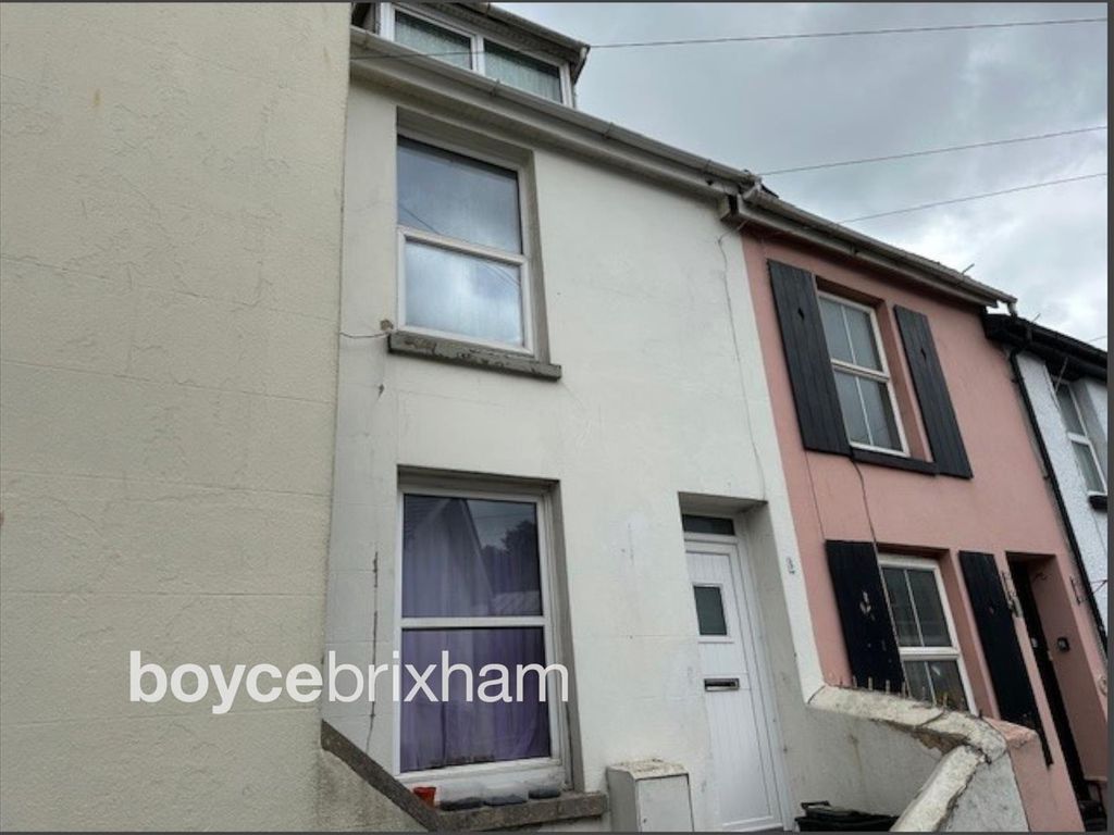 Property photo 1 of 9 5 Windmill Hill.Jpg