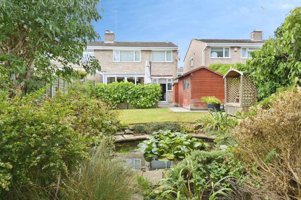 Property photo 2 of 17