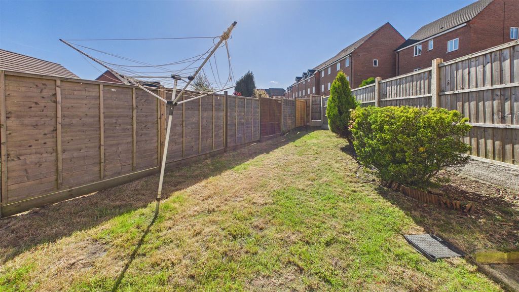Additional image 19 of 4 bed town house for saleLarch Gardens, Bilston, West Midlands WV14