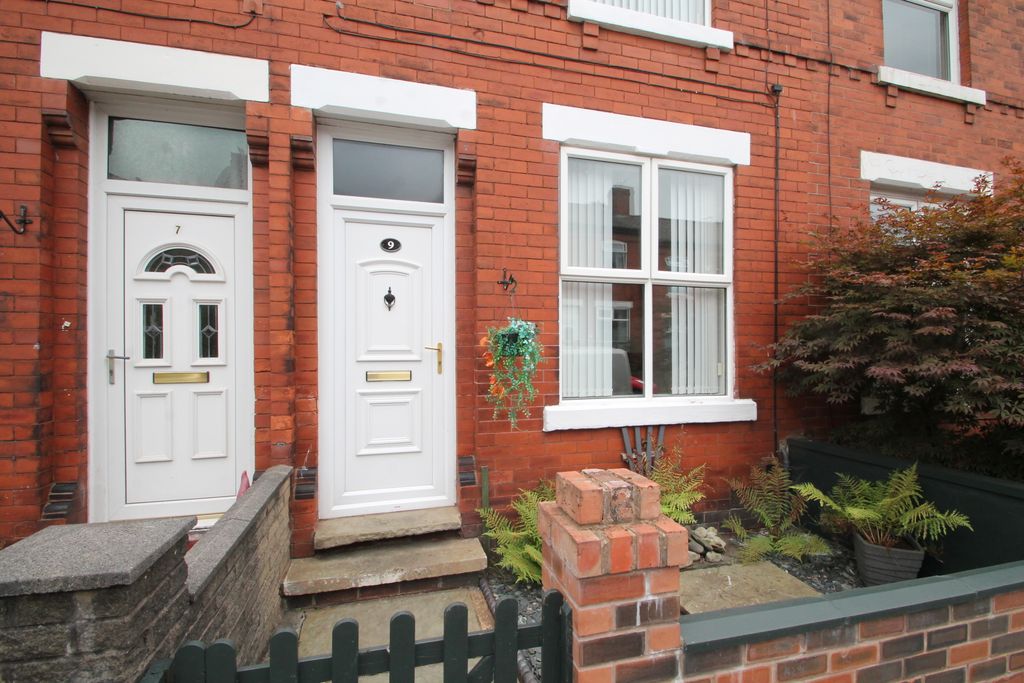 Property photo 1 of 9