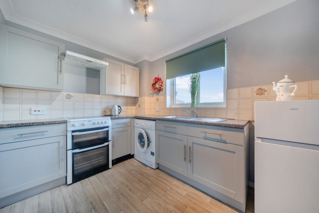 Property photo 2 of 19 1439286-1-69d6133...