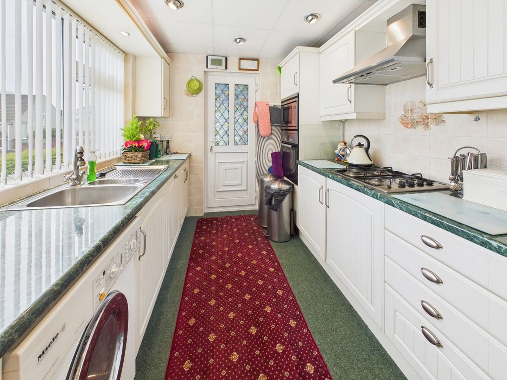 Property photo 2 of 15 Kitchen