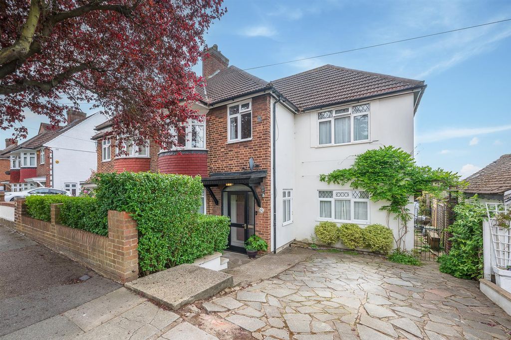 Property photo 1 of 27