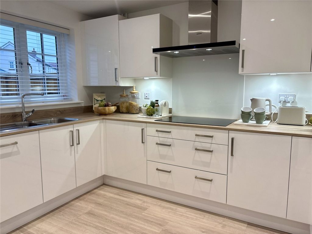 Property photo 3 of 19 Picture No. 52