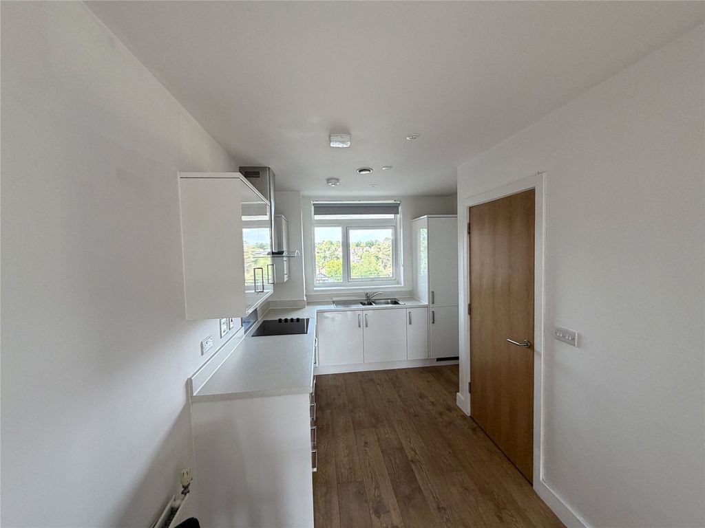 Property photo 1 of 6 Kitchen