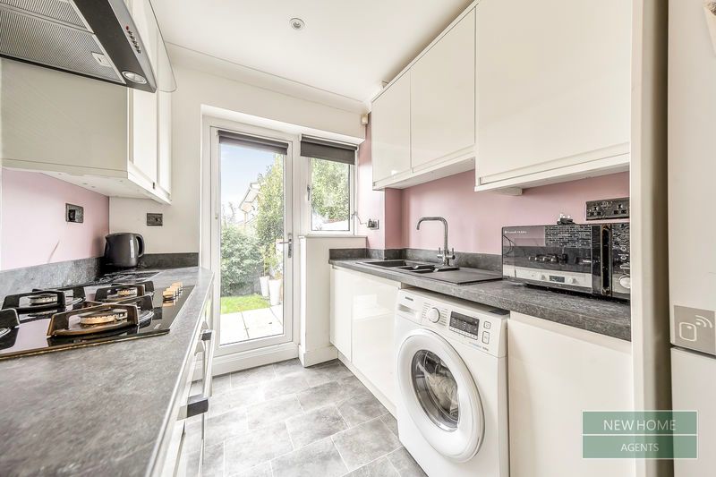 Property photo 3 of 16 Photo 9