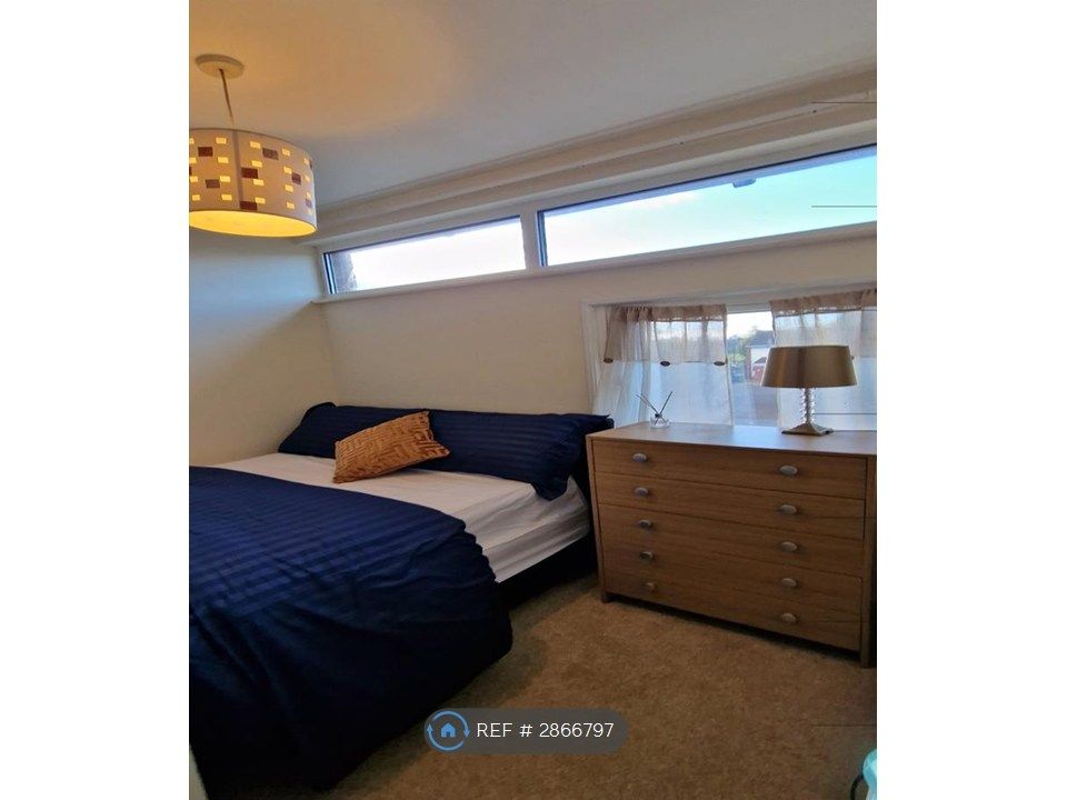 Property photo 3 of 23