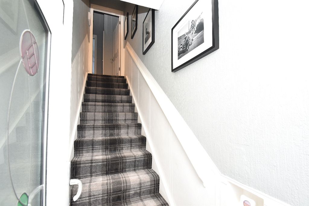 Property photo 2 of 20 5363882
