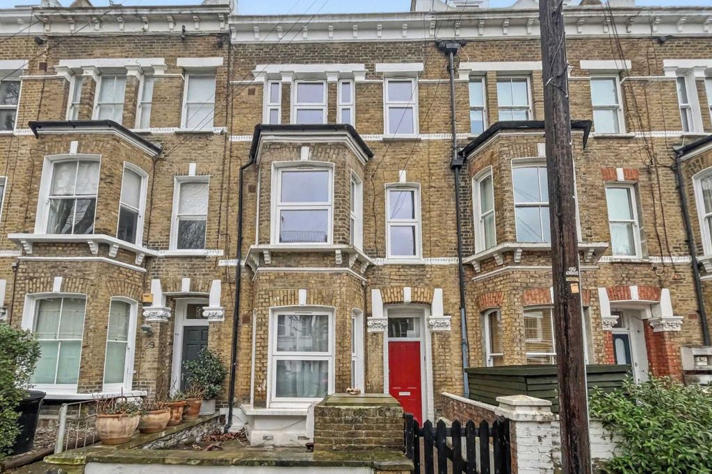 Property photo 1 of 25 27B Rush Hill Road, Battersea, London Sw11 5Nw