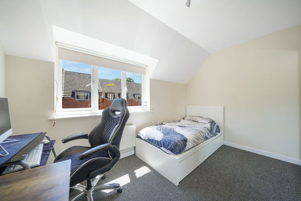 Property photo 1 of 1