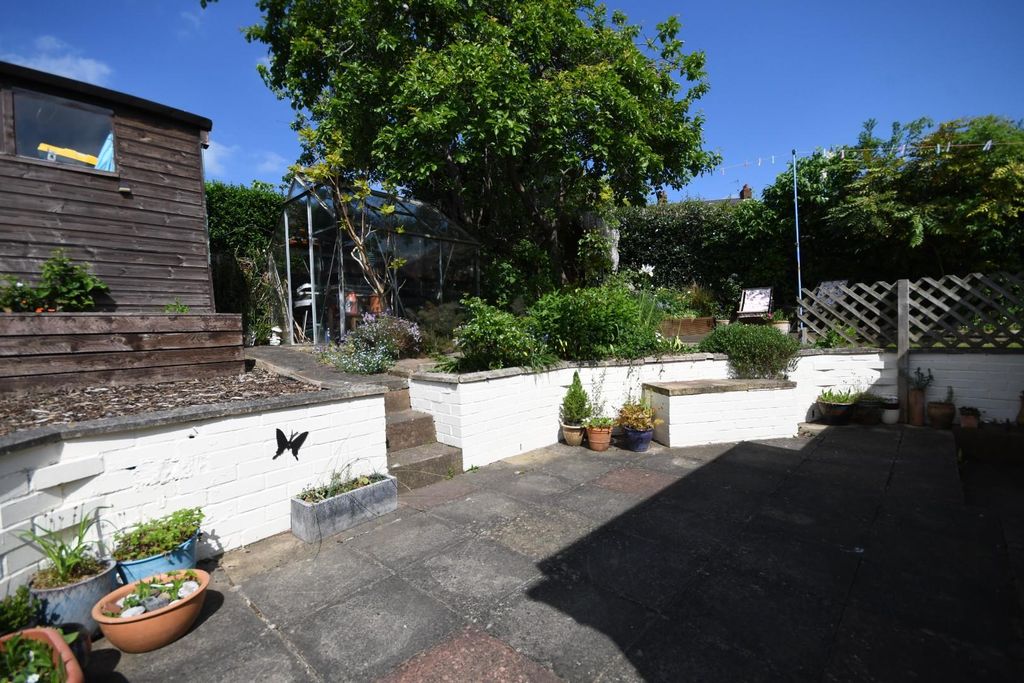 Property photo 2 of 19 Rear Garden 01.Jpg