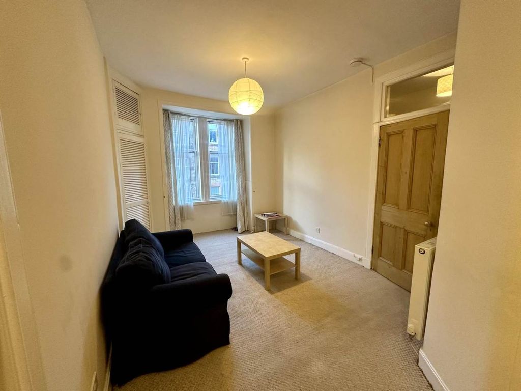Property photo 1 of 7 31216