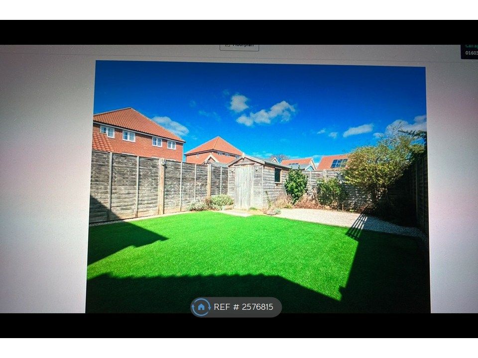 Property photo 2 of 12 Garden End
