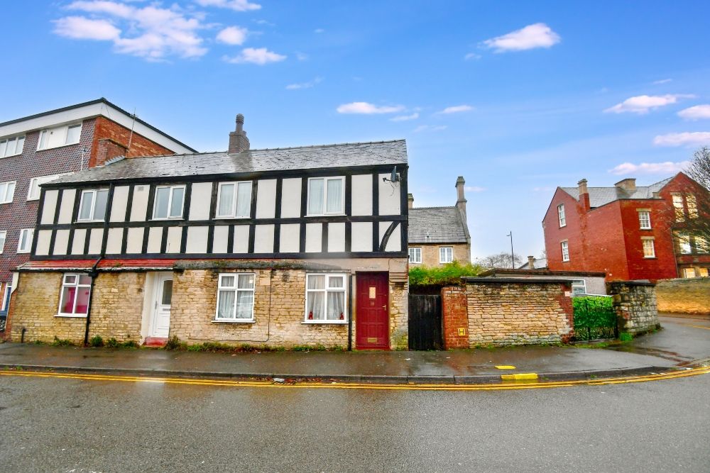 Property photo 1 of 20